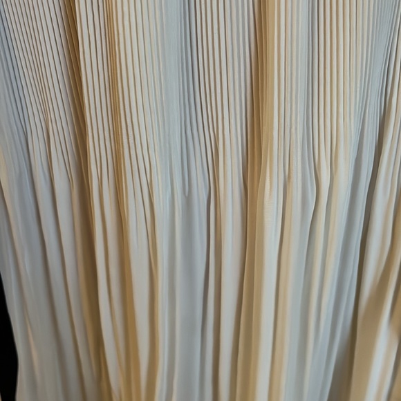 Sheer white dress. Brand new with tag - Picture 5 of 10